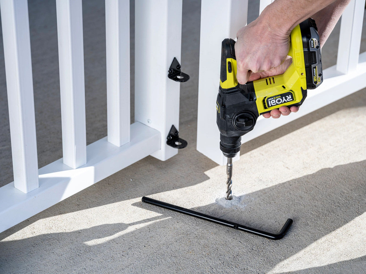 Like New - RYOBI 18V ONE+ HP Compact Brushless 5/8-inch SDS-Plus Rotary Hammer Drill (Tool-Only) PSBRH01B