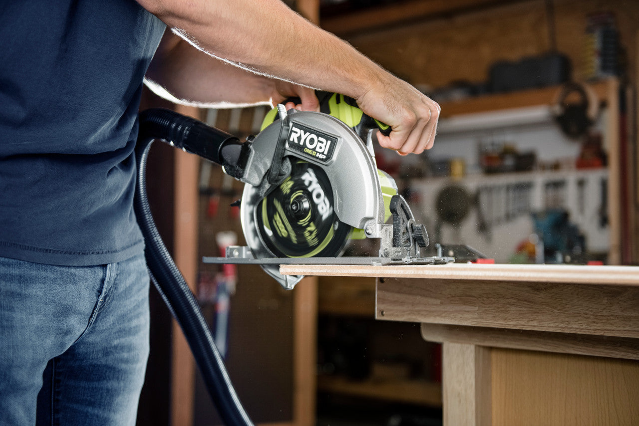 Like New - RYOBI ONE+ HP 18V Brushless Cordless 7-1/4 in. Circular Saw (Tool Only)