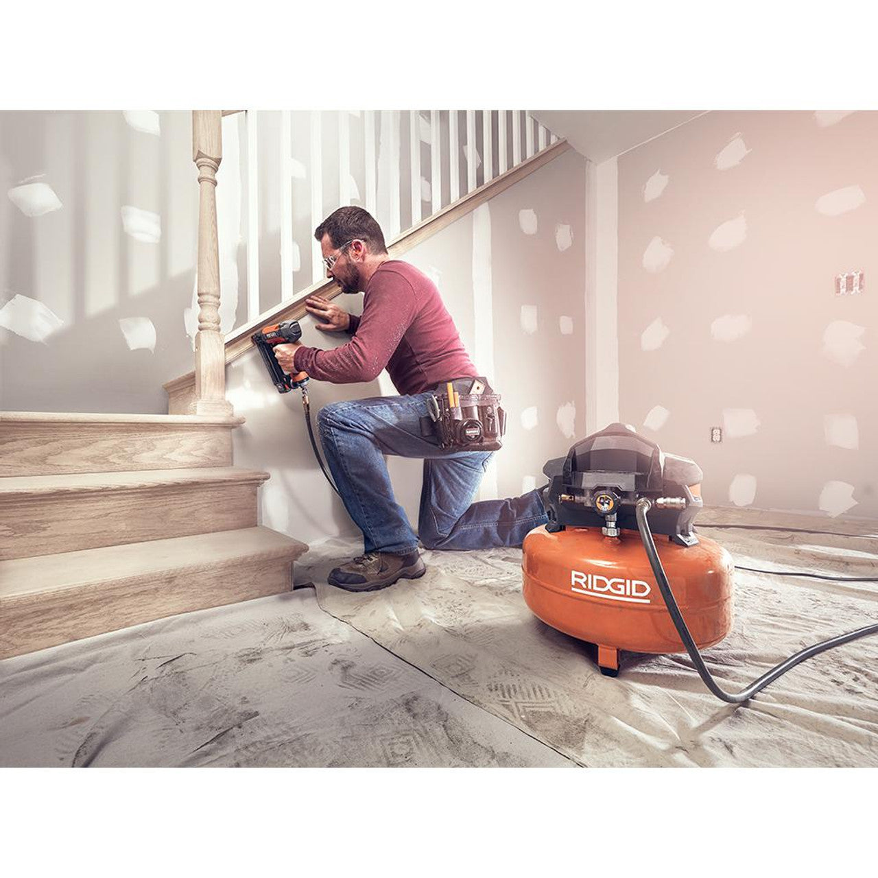 Like New -  RIDGID R213BNF 18-Gauge 2-1/8" Brad Nailer with CLEAN DRIVE Technology, Tool Bag