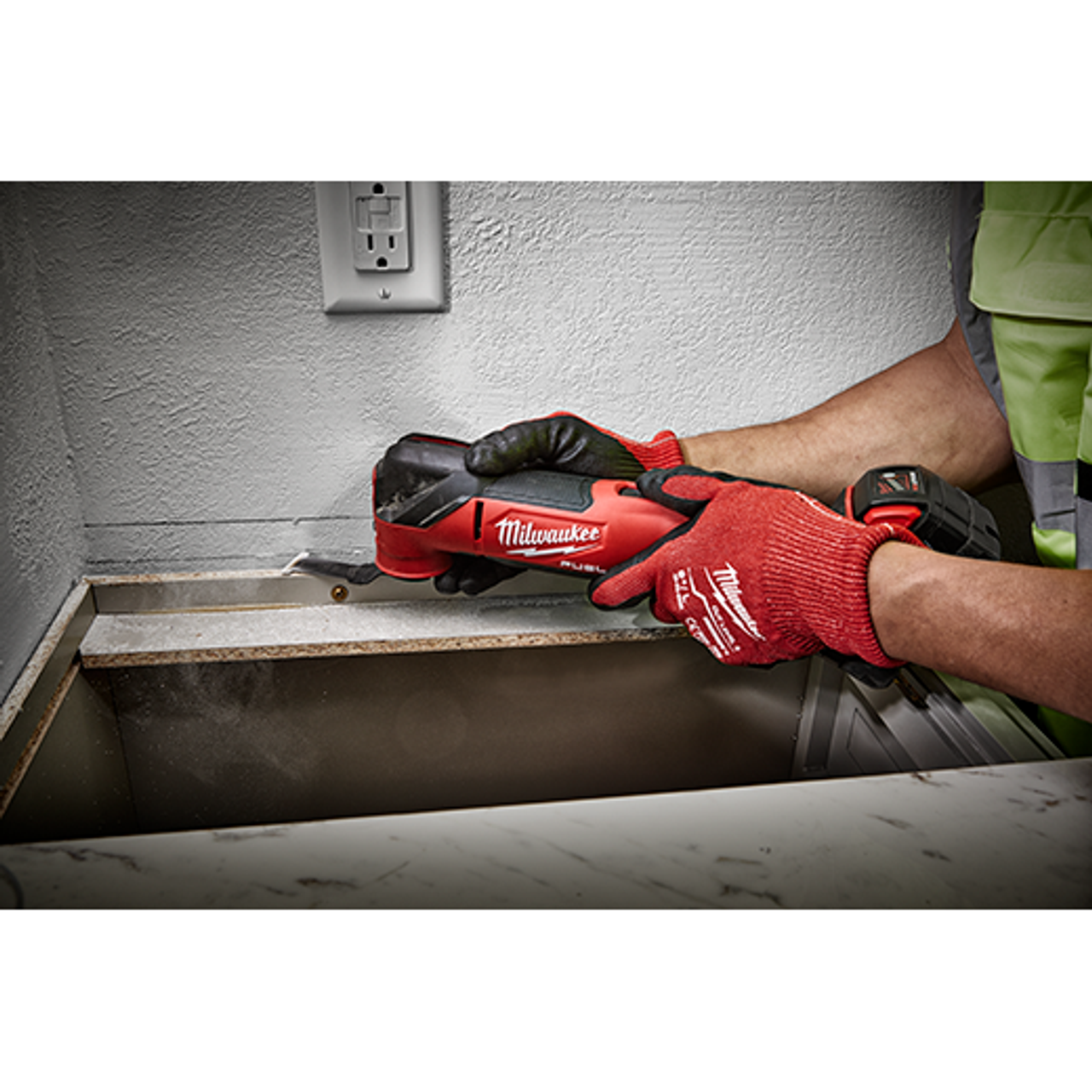 Like New -  Milwaukee M18 FUEL 18-Volt Lithium-Ion Cordless Brushless Oscillating Multi-Tool (Tool-Only) 2836-20